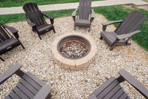 The Airplane Art House | Fire Pit & Art Room - Image 3