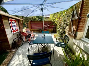 Charming guest house with garden - Image 2