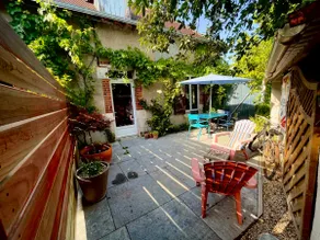 Charming guest house with garden - Image 5