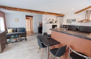 Cozy and air-conditioned apartment - Image 4