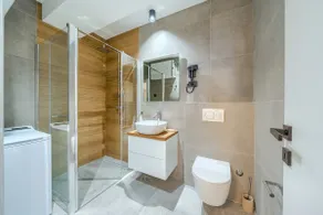 Highland Split Apartments - Unit 4 - Image 3