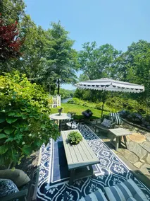 Hamburg Cove House - Image 2