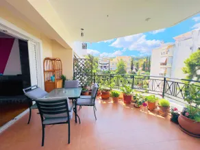 Panoramic view 2BR apt, free parking, airport 15’ - Image 3