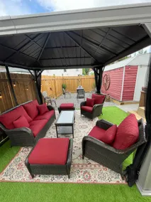 Hinton Creekside B&B 4 BDRM | 2 Bath | Hot Tub - Image 2