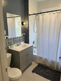 West Hartford Center Apartment - Image 4
