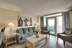 Beachfront Condo in Myrtle Beach w/ Pool Access - Image 4