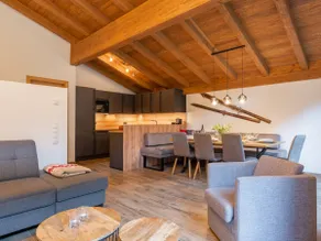 Cosy chalet by a babbling brook - Image 4