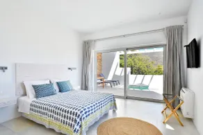 Theros Apartments 3 - Image 2