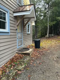 Cozy Cabin by the Lake- firepit- deck- remote - Image 5