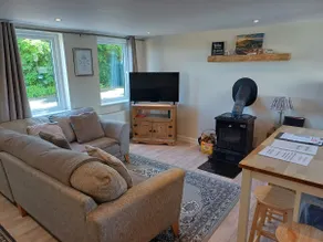 Ash Trees Cottage *Palm Spa Hot Tub Unlimited Use* - Image 3