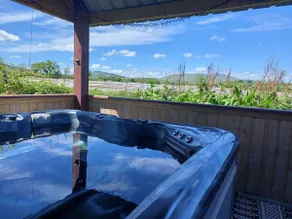 Ash Trees Cottage *Palm Spa Hot Tub Unlimited Use* - Image 4