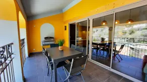 Elegant Provençal house • Unobstructed view - Image 3