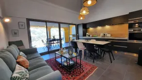Elegant Provençal house • Unobstructed view - Image 2