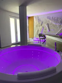 La Perle | Peaceful and intimate • Terrace + Jacuzzi - Image 4