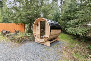 Luxury Rainier Cabin-Hot Tub-Sauna-Arcade-EV - Image 3