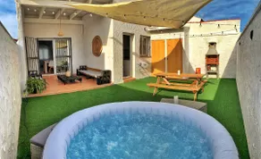 Exclusive retreat with private Jacuzzi in Seville - Image 2