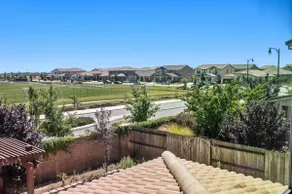 Elk Grove Parkside Retreat - Image 5