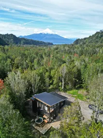 Río Blanco Refuge in the middle of the forest with a tub - Image 2
