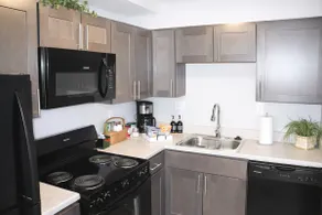 Walk to The Greene | Bright Modern Stay - Image 4