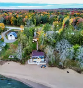Beachfront, Incredible Views, HotTub, BBQ, & Games - Image 3