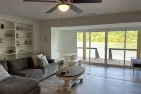 Guest-Favorite Elk River View · 4 BR · Sleeps 8 - Image 5