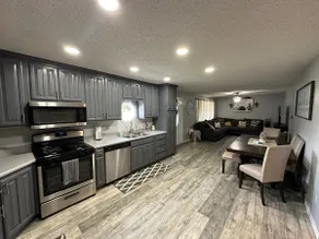 Cozy home in Evansdale. - Image 2