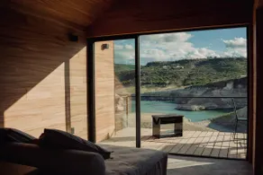 Luxury Lakefront Cabins in the Desert - Image 5