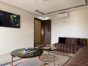 Beautiful, modern apartment - Image 4
