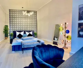 Chic Central Apt. I 4-Rooms • 140m² • Torstraße - Image 2