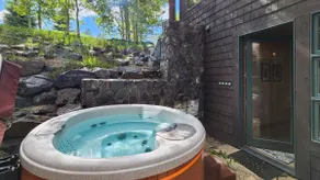 4BR Apres Ski & Golf Retreat with Hot Tub! - Image 4