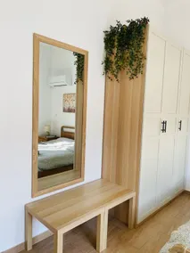 Azure House: Spacious & Bright | 1' to Metro - Image 5