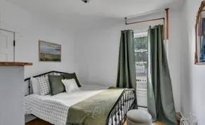 Cozy Apartment with River Views in Greenwich, NY - Image 4