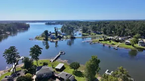 Serenity Cove - Lakefront, Dock, Large Fenced Yard - Image 4