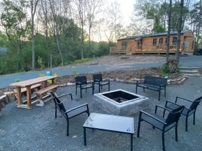 The Eleanor-2 bdr on River w/kayaks, SUPS & Sauna - Image 2