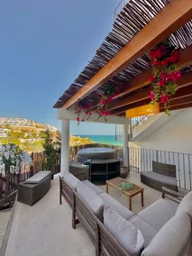 Charming Loft | Views & Jacuzzi | Sea & Pool - Image 4