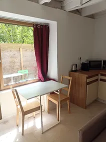 Independent accommodation 30 m2, in a local home - Image 5