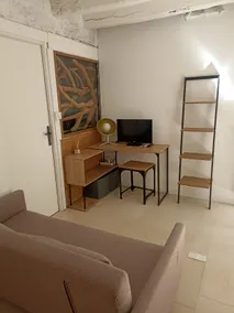 Independent accommodation 30 m2, in a local home - Image 3