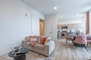 Rosy Retreat w/ NYC View & Free Park|10%OFF 5 days - Image 4