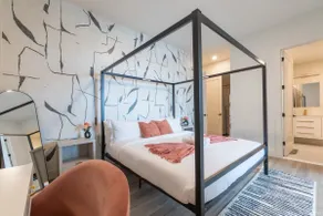 Rosy Retreat w/ NYC View & Free Park|10%OFF 5 days - Image 2
