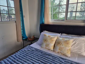 Burwood Breeze Retreat 5 mins to beach AC WiFi - Image 2