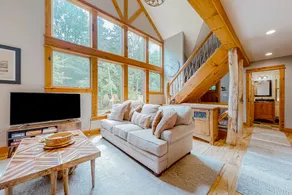 Old Ark Retreat | Spacious Home in Wilmington - Image 5