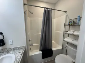 Newly Remodeled One Bedroom - Pet Friendly - Image 4