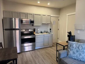 Newly Remodeled One Bedroom - Pet Friendly - Image 3