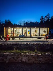 Lux Lake Container Home | Aspens, Sauna, Mtn View - Image 2