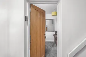 Apt 1: Newly renovated cosy flat - By ShireStays - Image 4