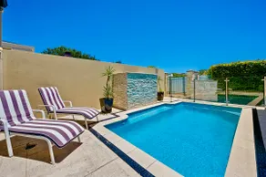 Luxury Villa W Pool & Spa 5 BEDROOMS - Image 2