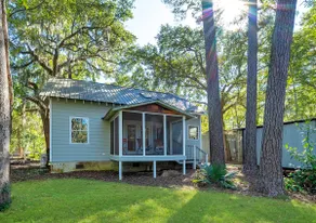 Unique New Remodel Close to Beach and Golf - Image 3