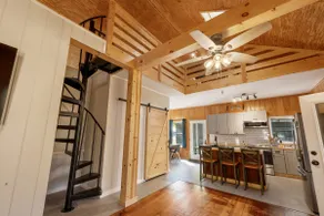 Unique New Remodel Close to Beach and Golf - Image 2
