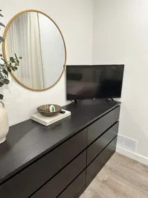 Modern | 2Bed | Near NYC + Parking - Image 4
