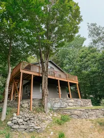 The Green Mountain Treehouse - Image 3